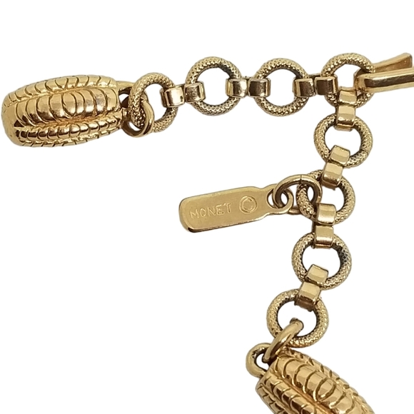 MONET 1960S GOLDTONE FANCY TEXTURED LINK CHOKER NECKLACE - Picture 6 of 6